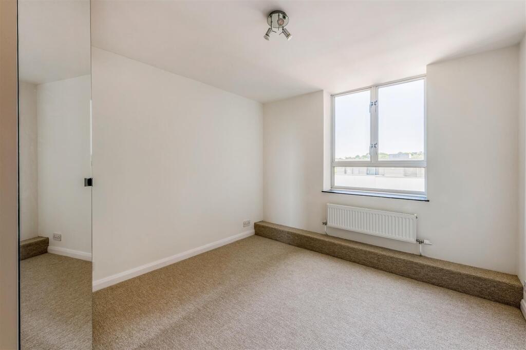 Apartment in Hove, Brighton and Hove - More