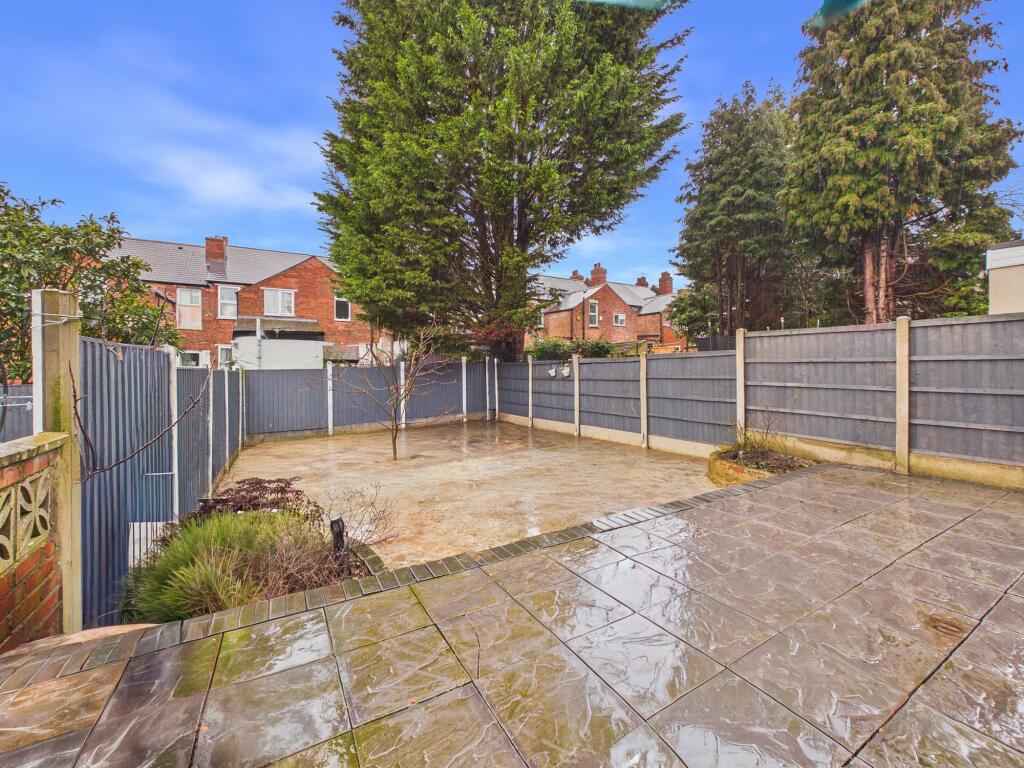 House in Nottingham, Nottinghamshire - View 4