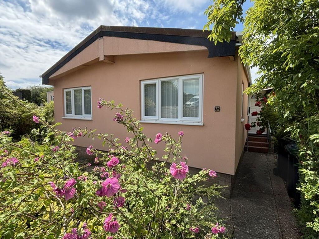Main image of property: Hardwicke Fields, Haddenham, ELY, Cambridgeshire, CB6