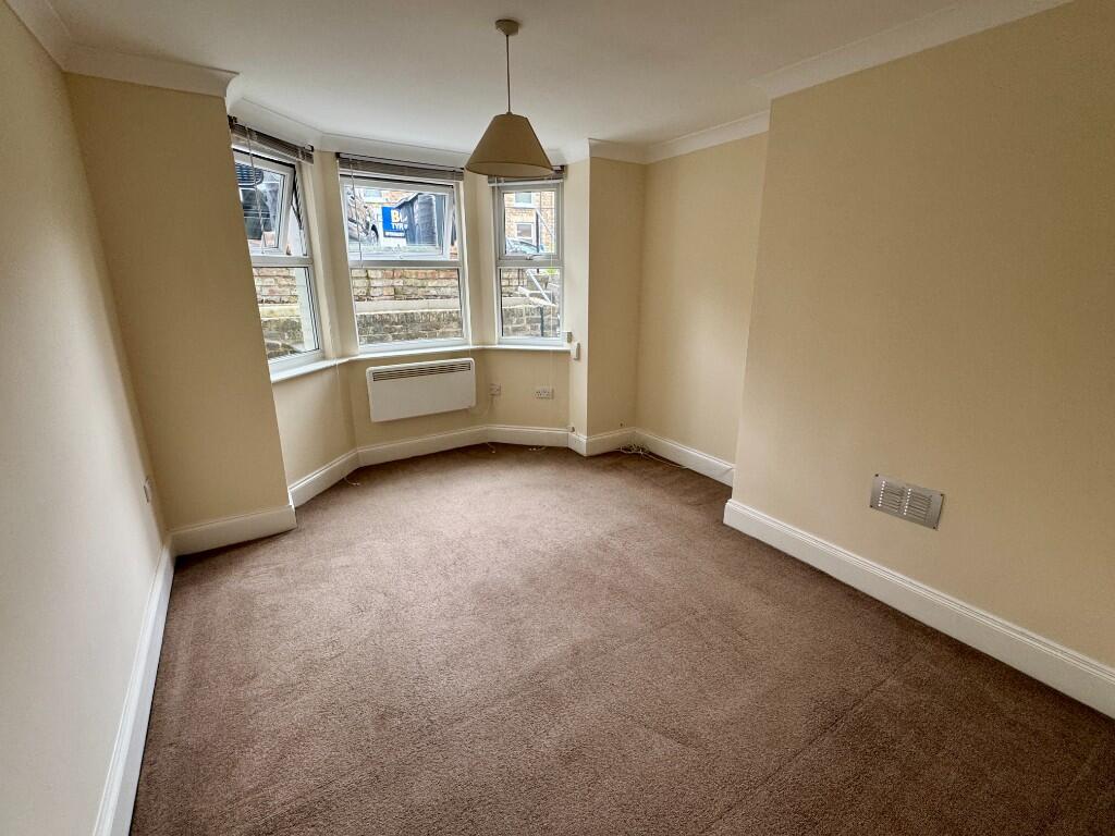 Apartment in Rochester - View 5