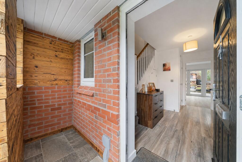 House in West Lancashire, Skelmersdale - View 4