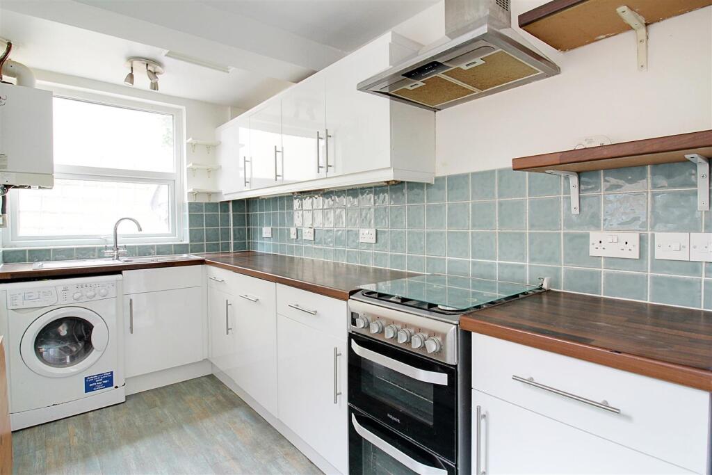 House in Dacorum, Berkhamsted - View 2