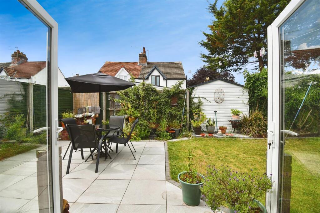 Main image of property: Derringham Avenue, Anlaby Common, Hull