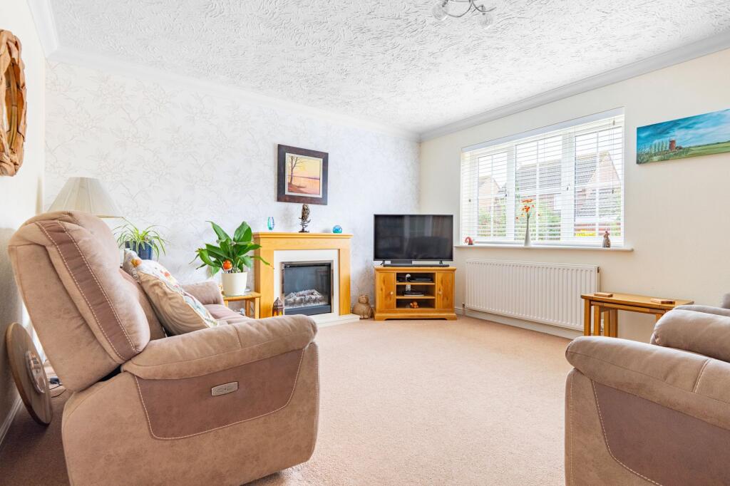 House in Great Yarmouth, Bradwell - View 3