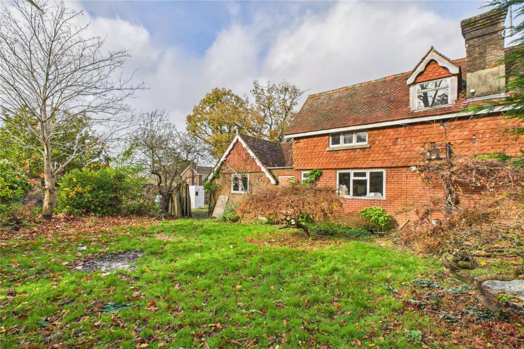 Rusper Road, Ifield, Crawley, West Sussex, RH11 photo 2