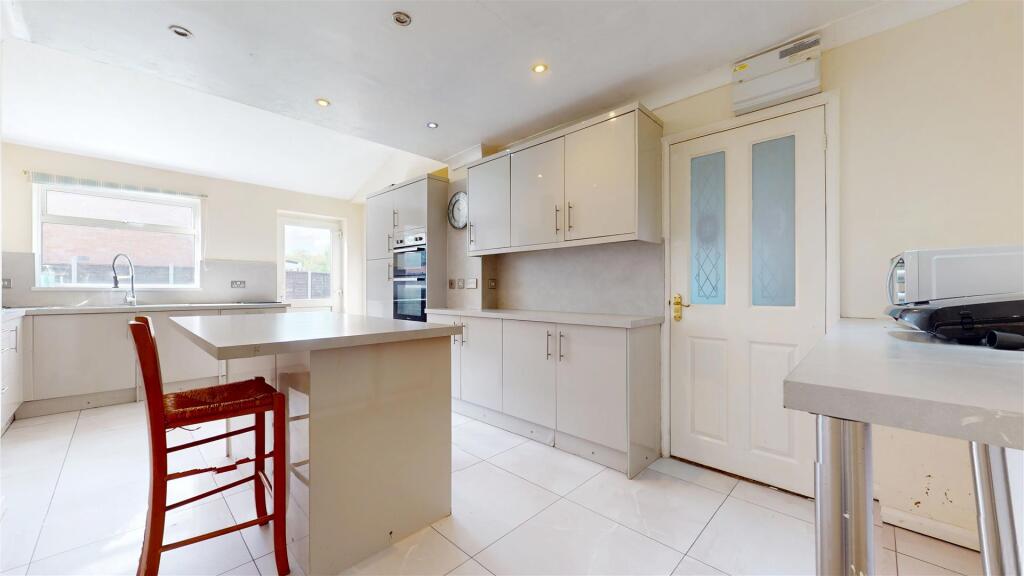 House in Milton Keynes - View 4