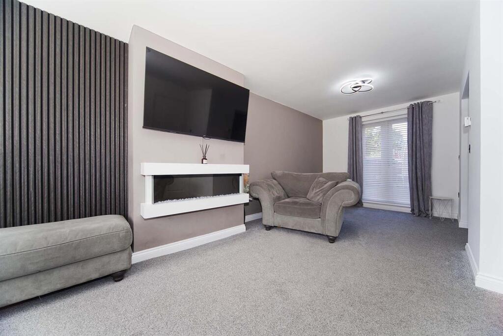 House in Stockton-on-Tees - View 2