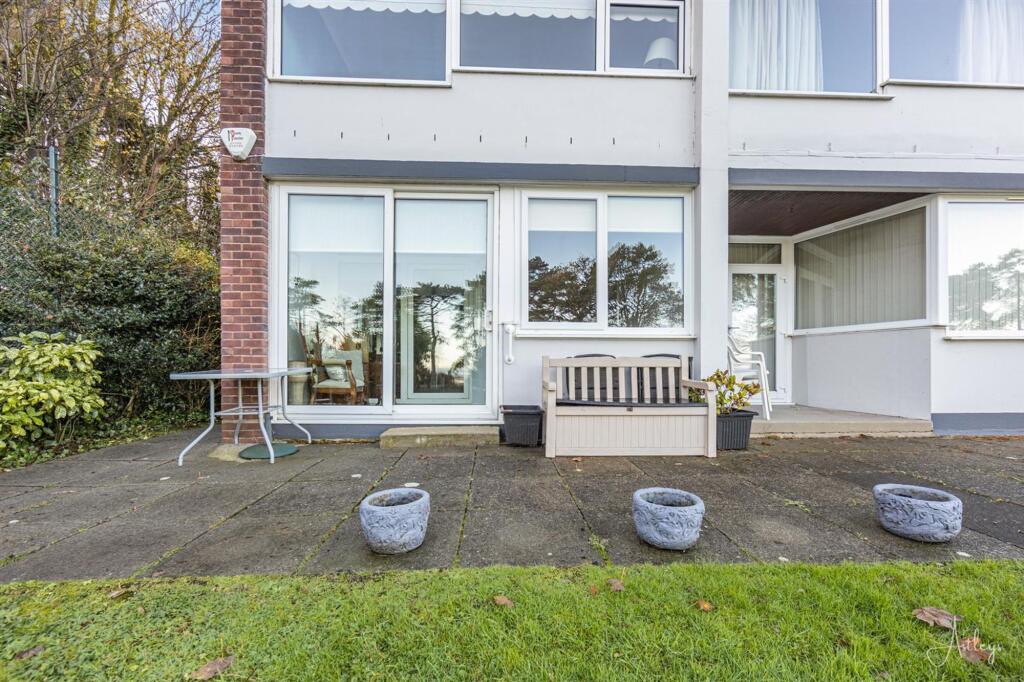 Apartment in Swansea - View 5