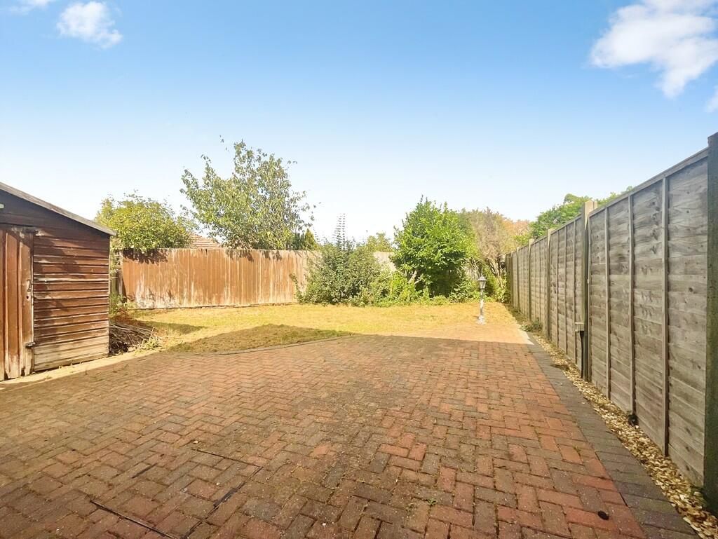 House in Lincoln, Lincolnshire - More