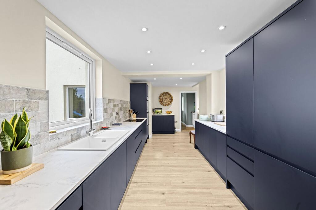 House in Galashiels - View 3