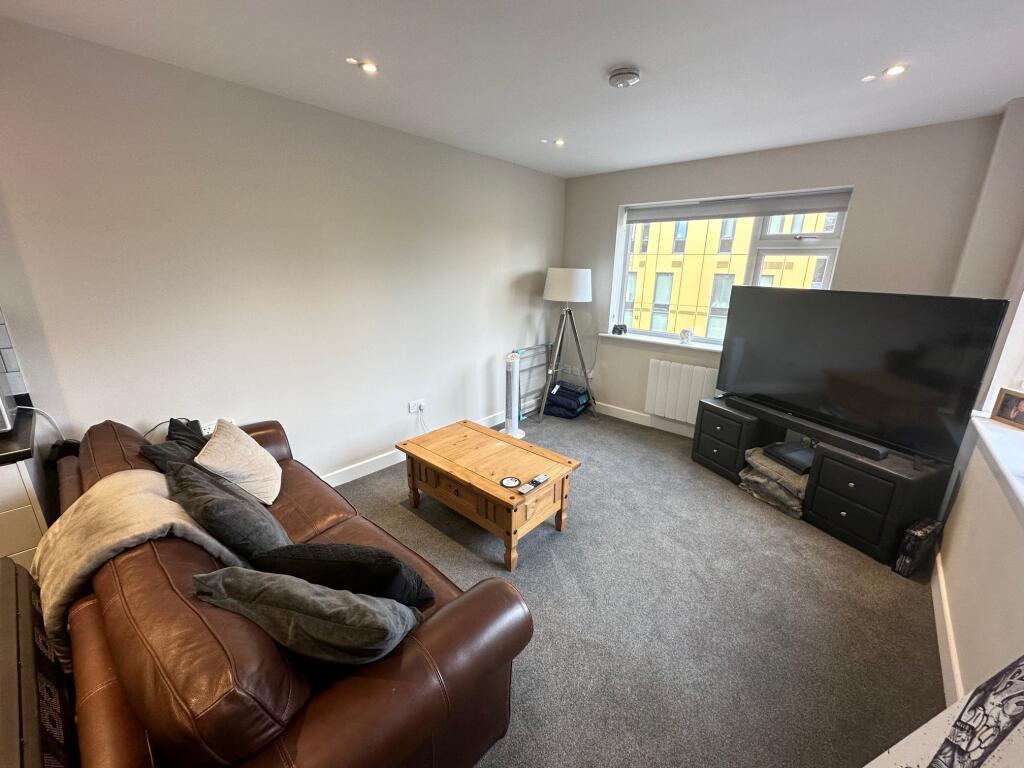 Main image of property: Flat 3, Vewd House, 23 Leicester Road, Loughborough, LE11 2FH