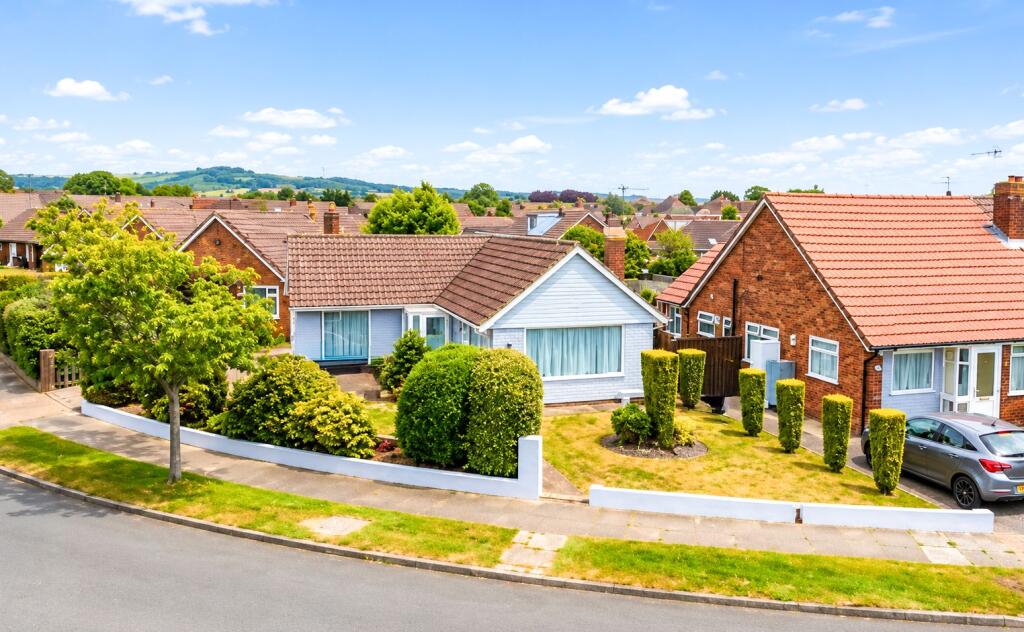 Main image of property: Burnside Crescent, Sompting, Lancing, BN15 9TN