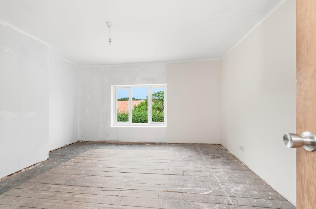 House in Leeds, Swillington Common, Garforth - View 5