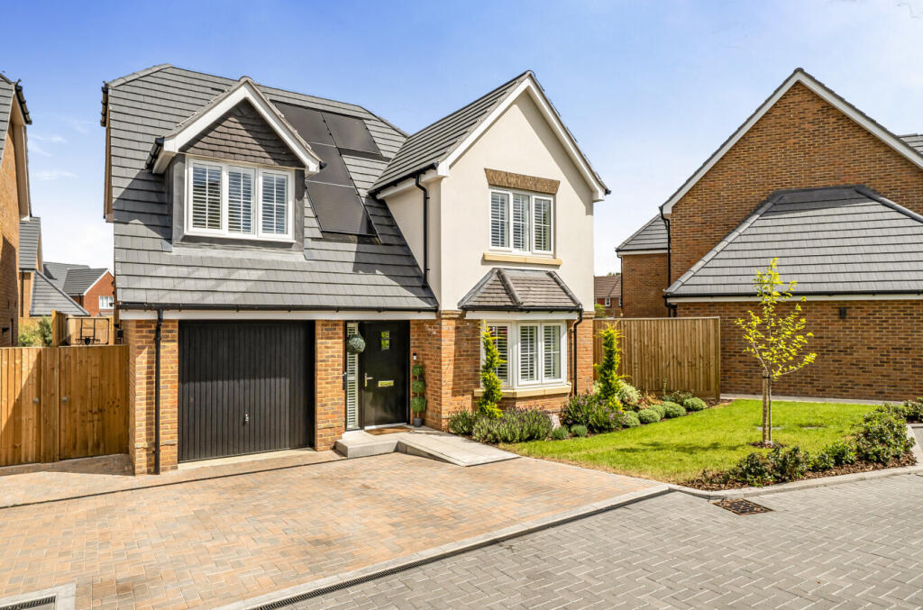 Main image of property: Pakenham Road, Bracknell, Berkshire, RG12