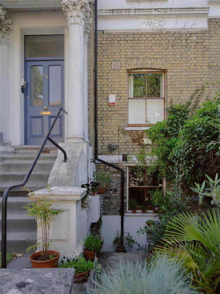 Apartment in London - View 2