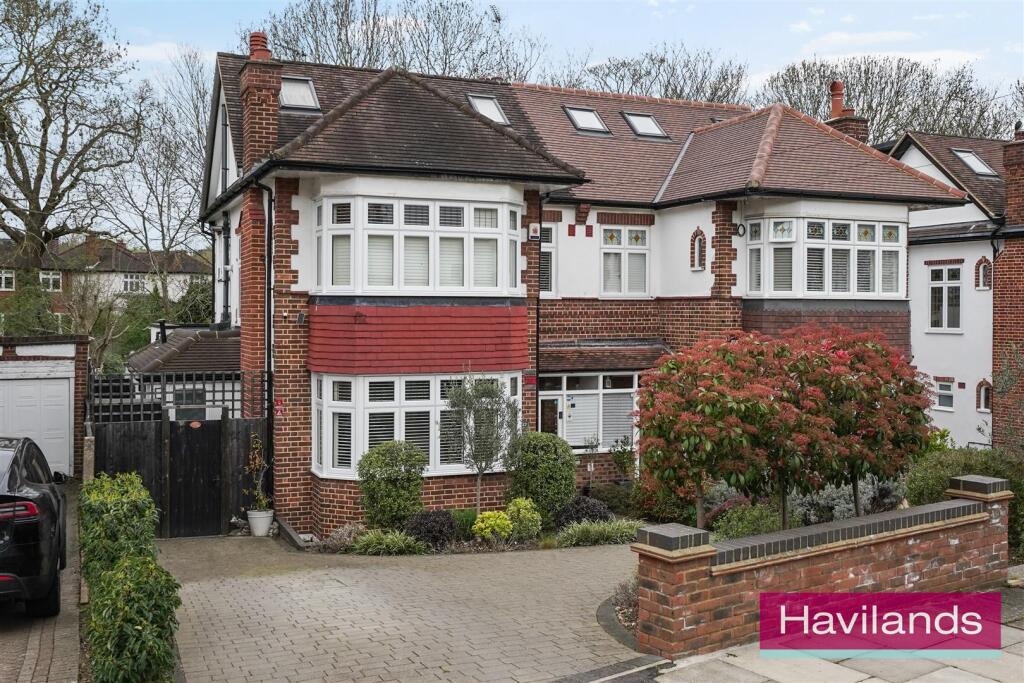 Main image of property: The Spinney, London