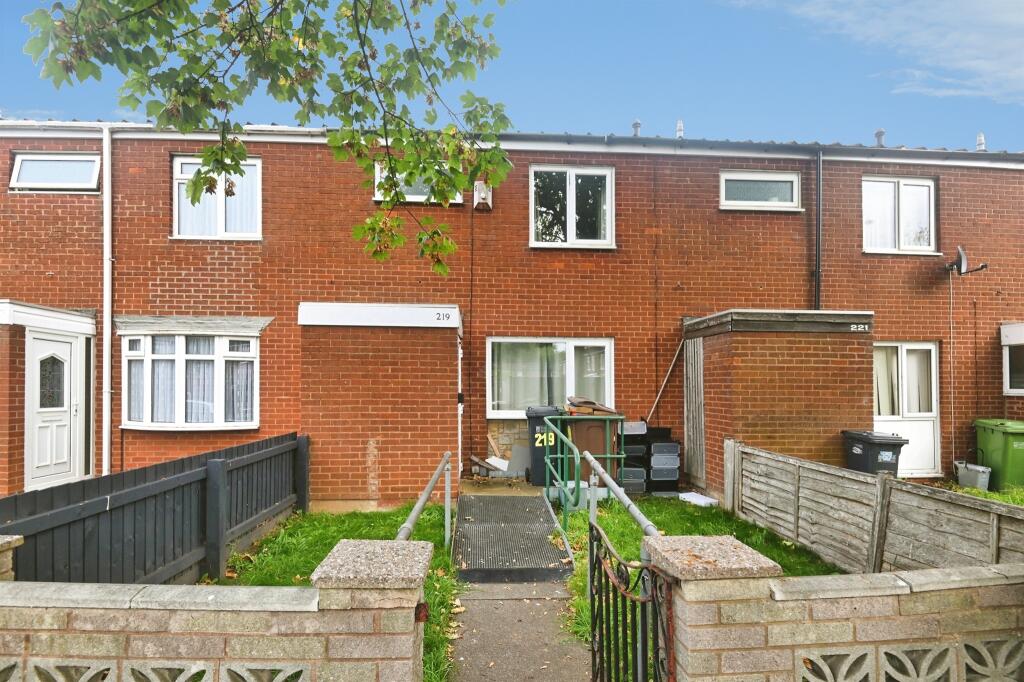 House in Solihull, Fordbridge - View 2