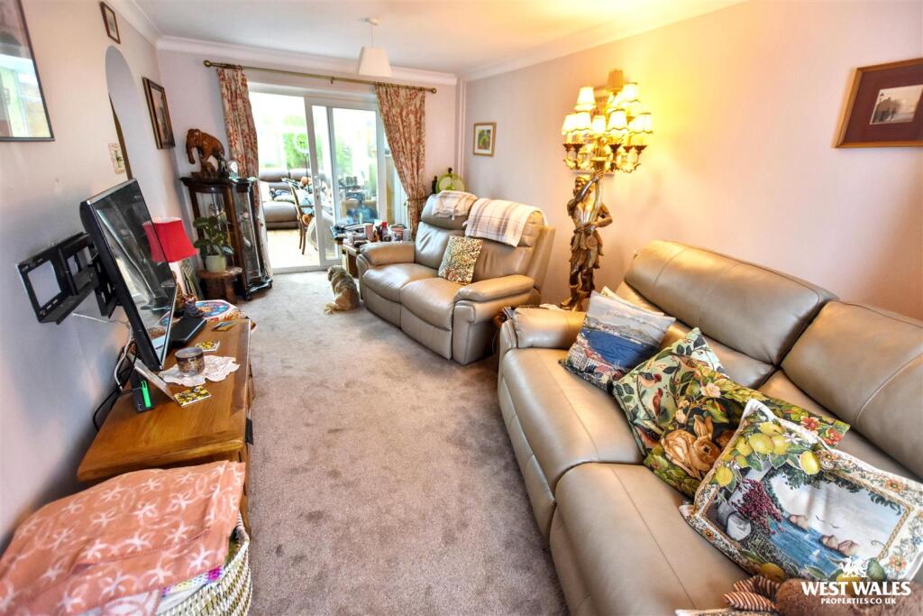 House in Goodwick, Fishguard and Goodwick - More