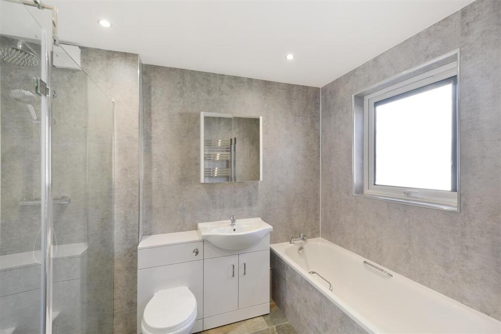 4 bedroom terraced house for rent