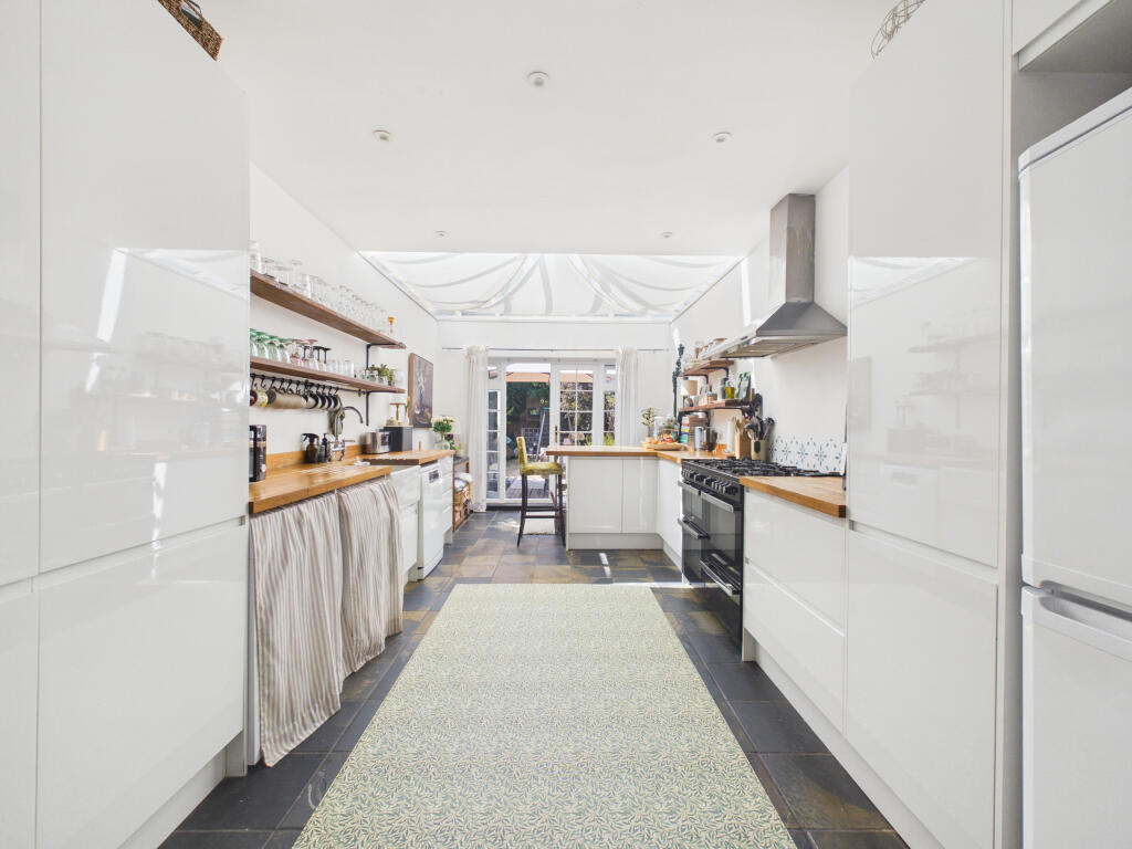 House in Marlow, Buckinghamshire - View 4