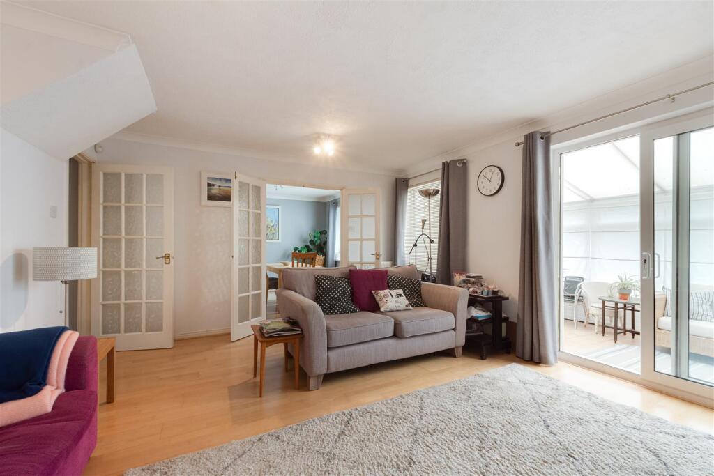 Osgood Avenue, Orpington photo 4
