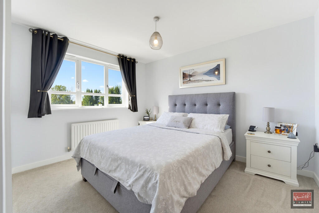 Apartment in Twickenham - More