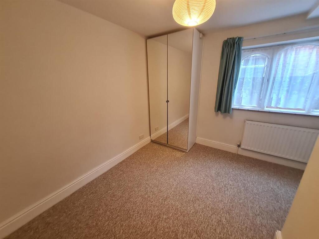Apartment in Southampton - More