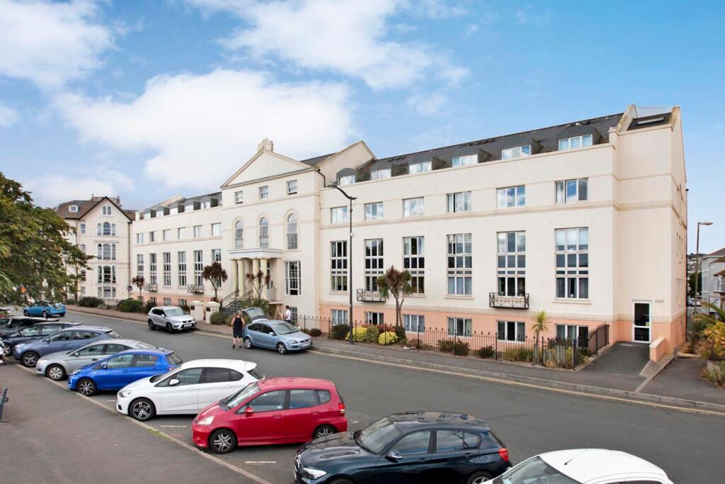 Main image of property: Den Crescent, Teignmouth, TQ14