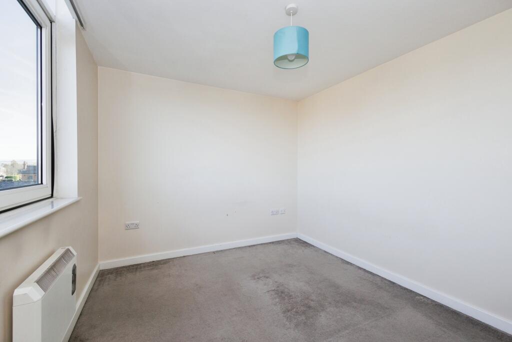 Apartment in Stockport, Greater Manchester - View 5