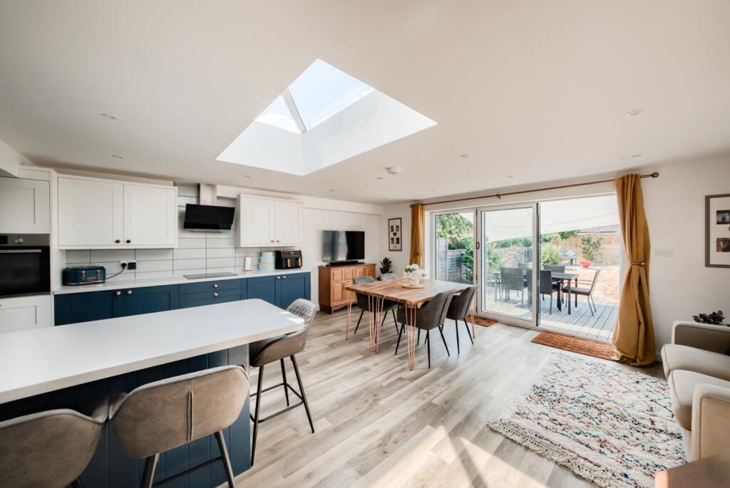 House in Stratford-on-Avon, Wellesbourne CP - View 2