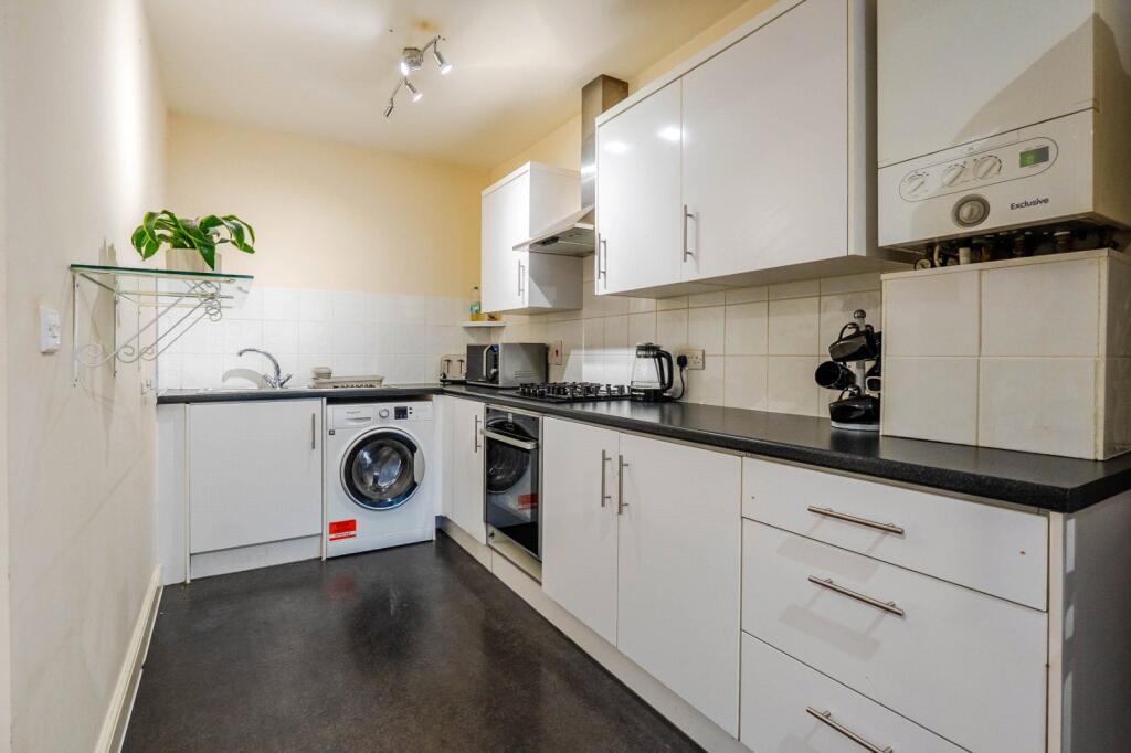 Great Northern Road, Dunstable, Beds, LU5 photo 2