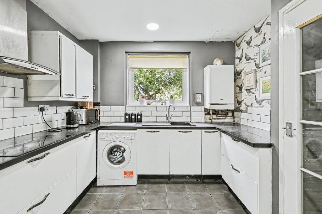 Holdenby Road, Northampton - View 5