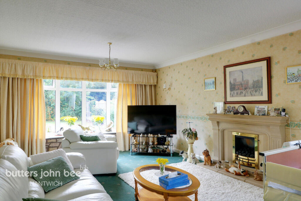 Crewe Road, Nantwich photo 2