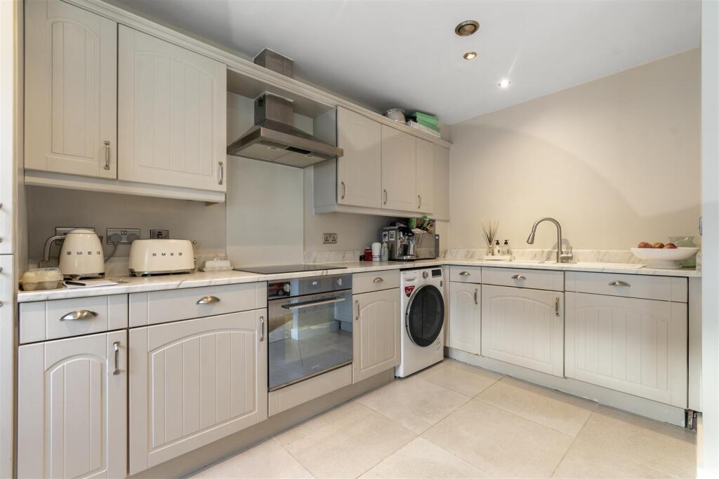 Additional image 4 of Grange Drive, Streetly, Sutton Coldfield