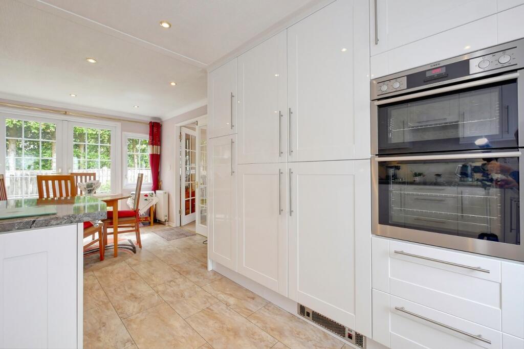 Upper Horsebridge, Hailsham, BN27 - More