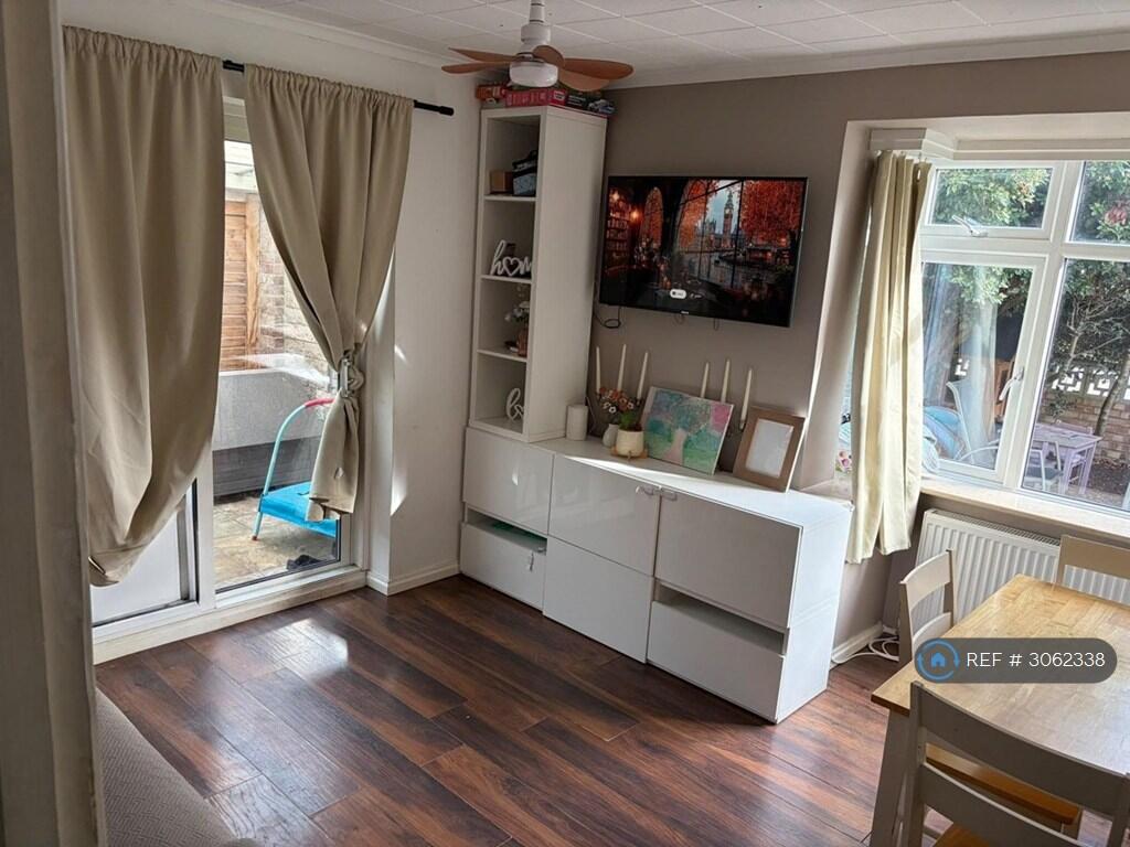 House in Chelmsford, Melbourne - View 4