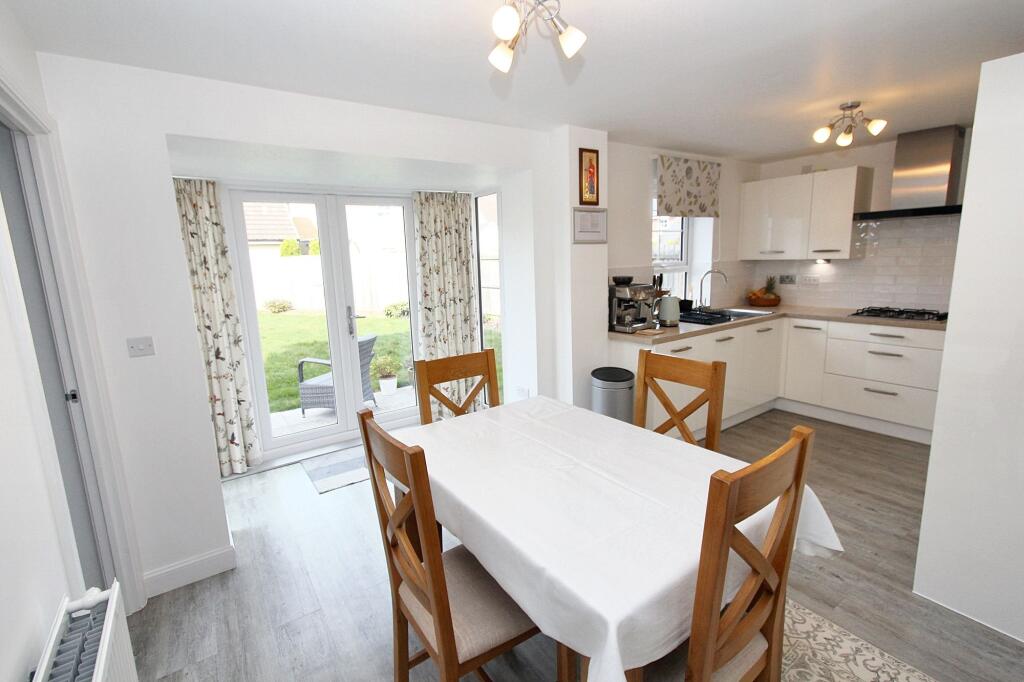 House in St Athan, Higher End, St. Athan - View 3