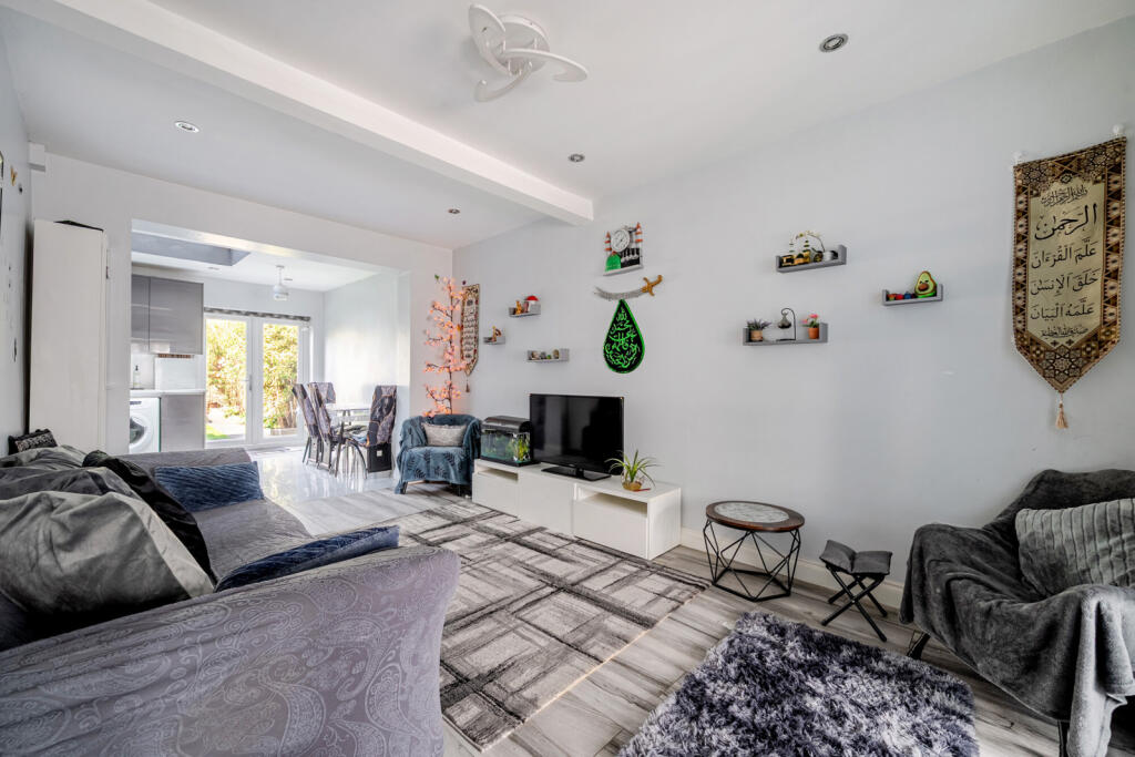 House in Bromley - View 2