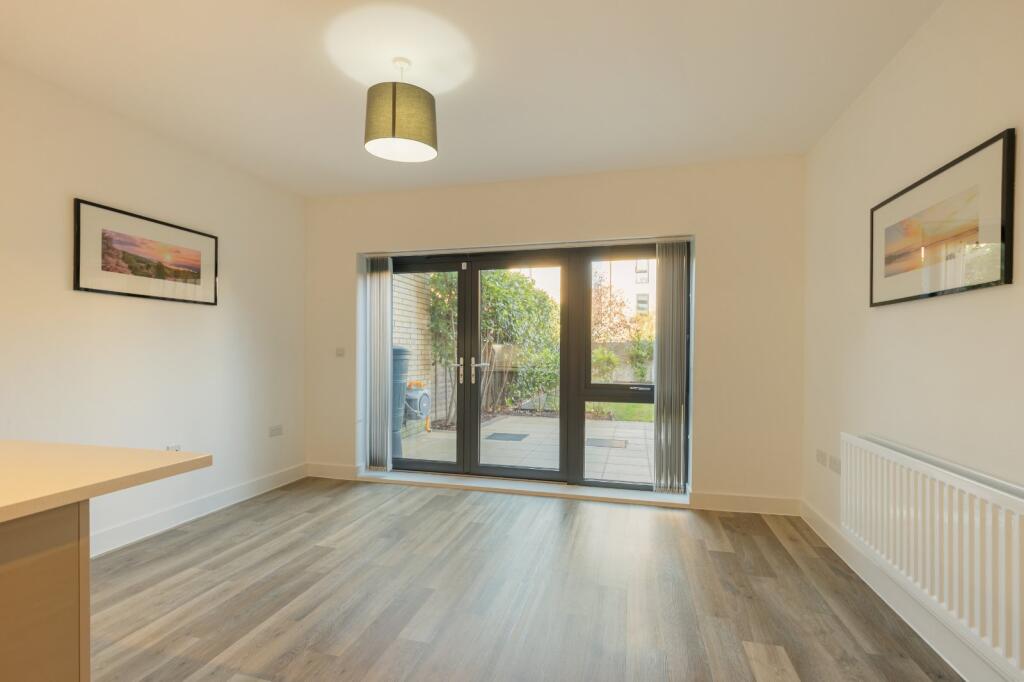 House in Cambridge, Trumpington - View 4