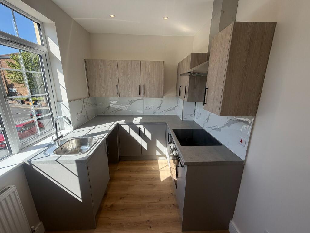 Main image of property: High Road, E18