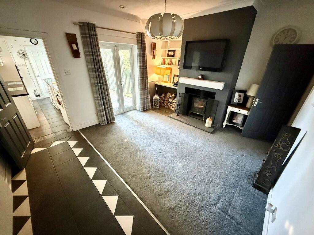 Warwick Street, Stourport-on-Severn, DY13 photo 3