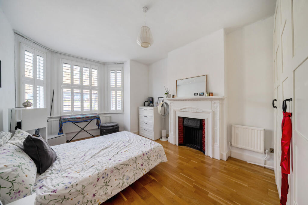 Apartment in London - View 4