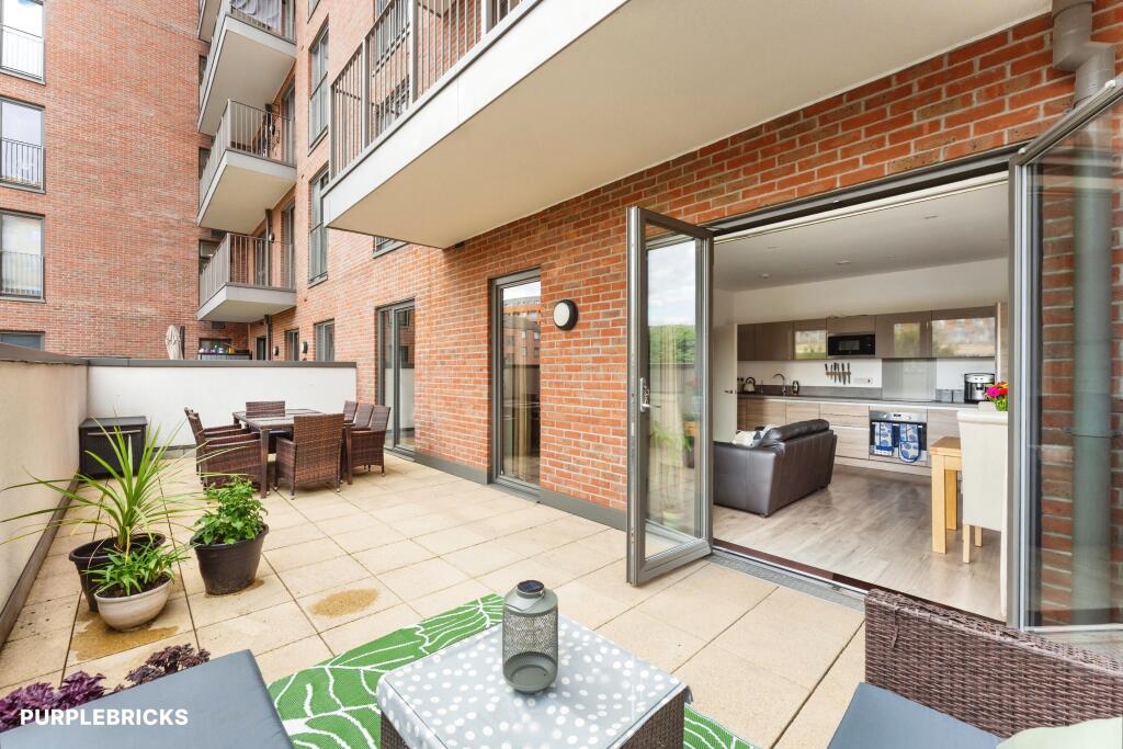 Main image of property: 21 Edwin Street, London, E16