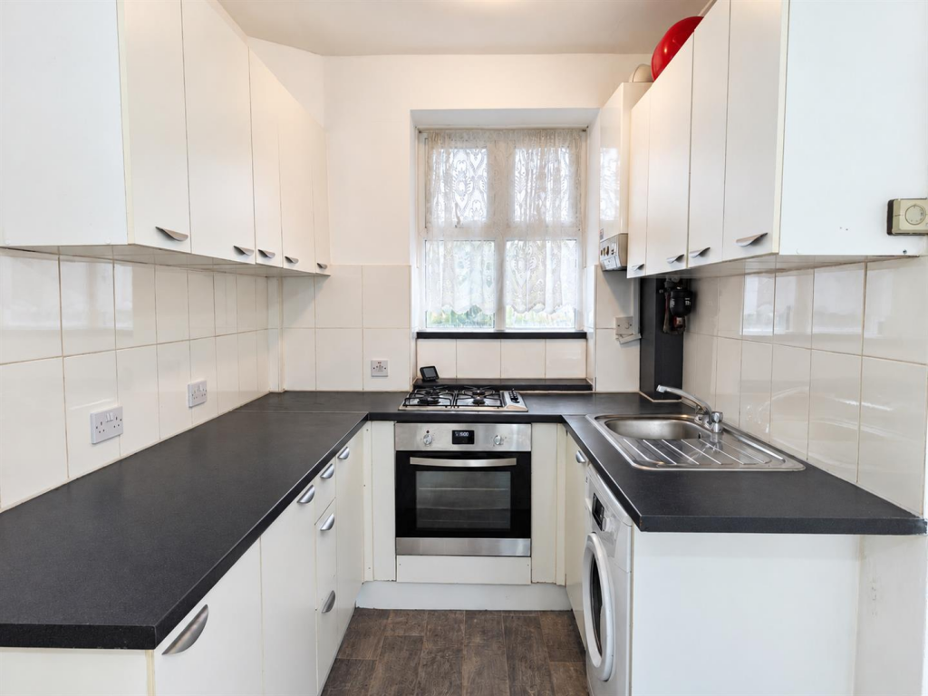 Apartment in London - View 5