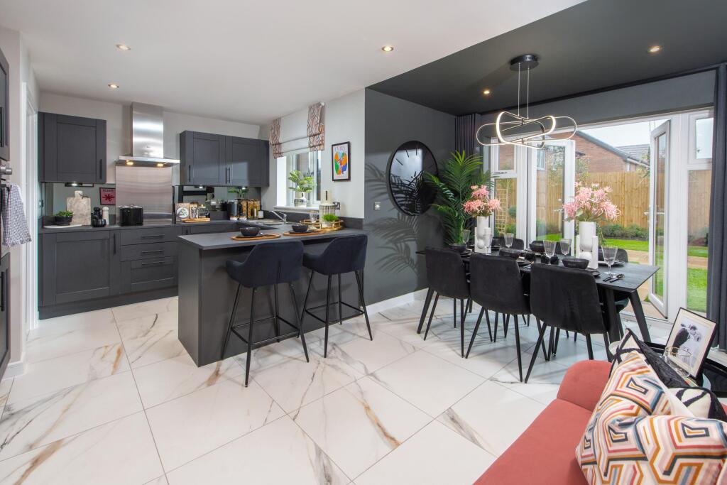 House in Oldham, Shaw and Crompton - View 4