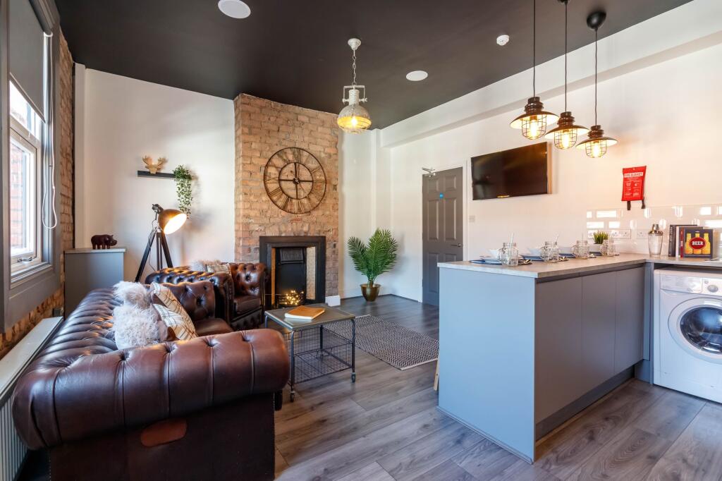1 bedroom house share for rent
