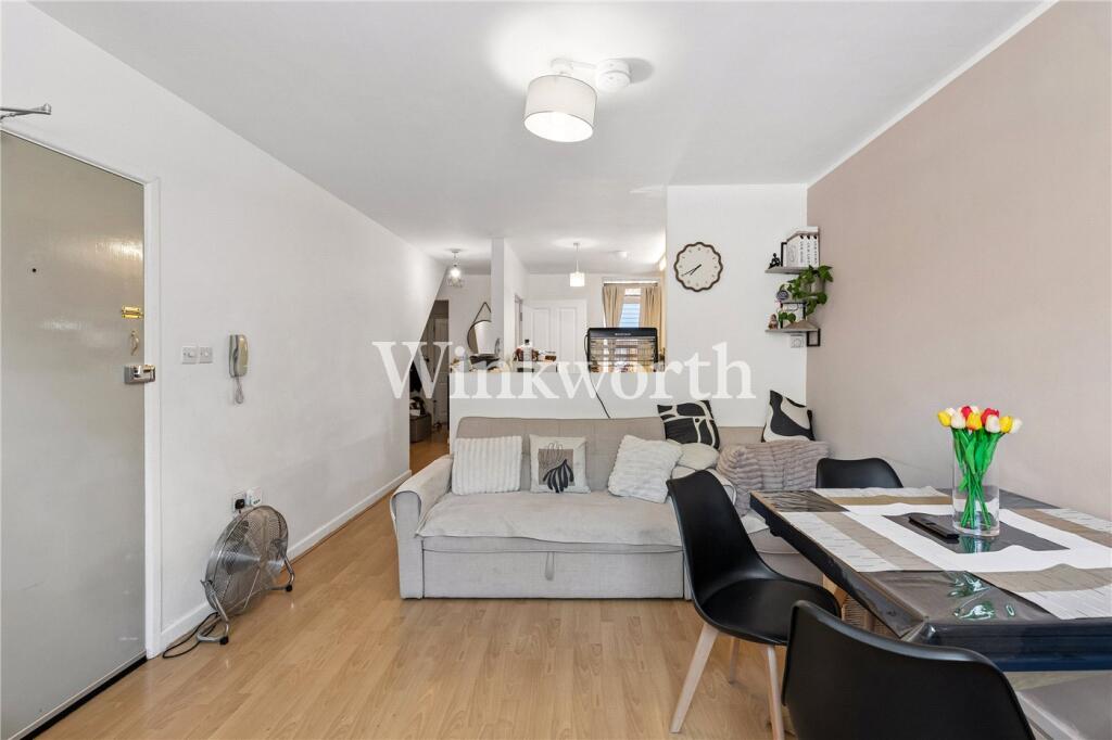 Esin Court, 1-9 Ventnor Terrace, Broad Lane, N15 - View 4