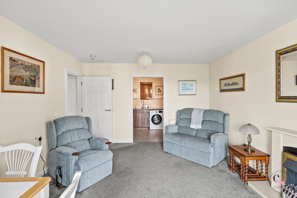 Apartment in Middlewich, Cheshire East - View 4