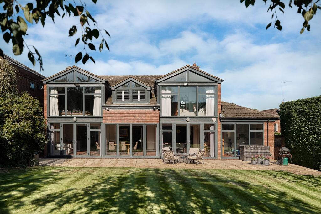 Main image of property: Kings Road, Berkhamsted, Hertfordshire HP4