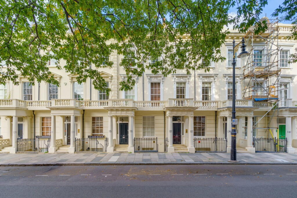 Apartment in London - View 2